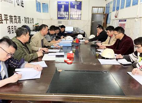 何勇到冶建第五分公司項目開展安全生產(chǎn)質量大檢查